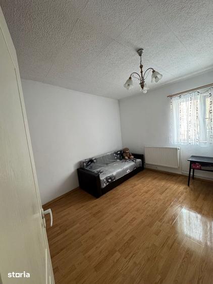 Casă cu 6 camere cu Teren 404 Mp în Buna Vestire