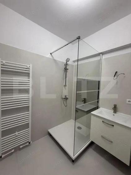 Apartament cu 2 camere decomandat în Est