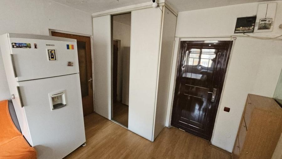 Apartament decomandat în Vitan