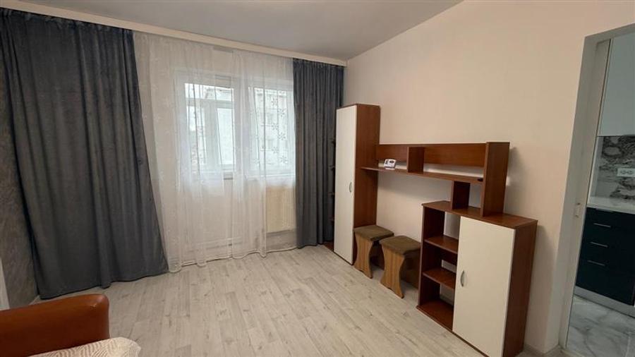Apartament cu 2 camere nedecomandat, mobilat în Alexandru cel Bun — fotografia 1