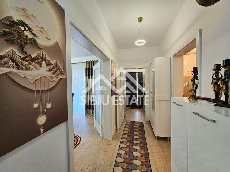 Duplex cu 4 camere cu Canalizare în Șelimbăr