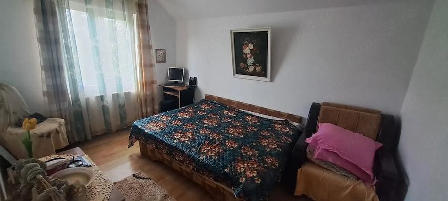 Casă cu 3 camere cu Teren 500 Mp în Tomești