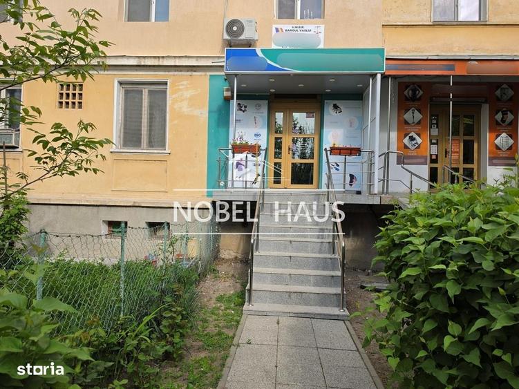 Spațiu comercial, de 48 mp, în Central