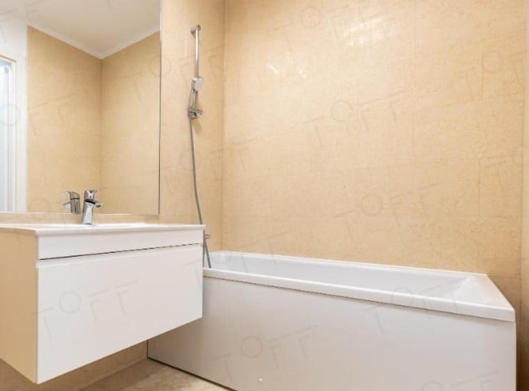 Apartament cu 3 camere decomandat în Domenii