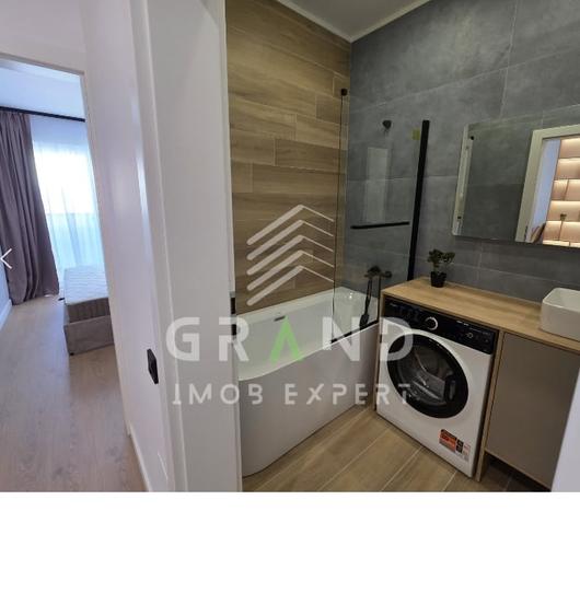 Apartament cu 2 camere semidecomandat, mobilat în Florești