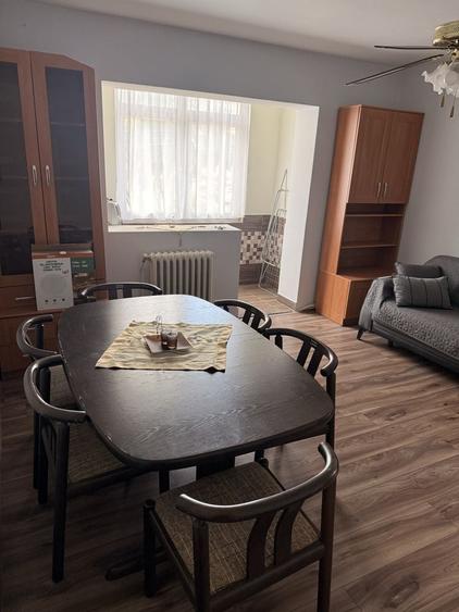 Apartament cu 2 camere semidecomandat în Fălticeni