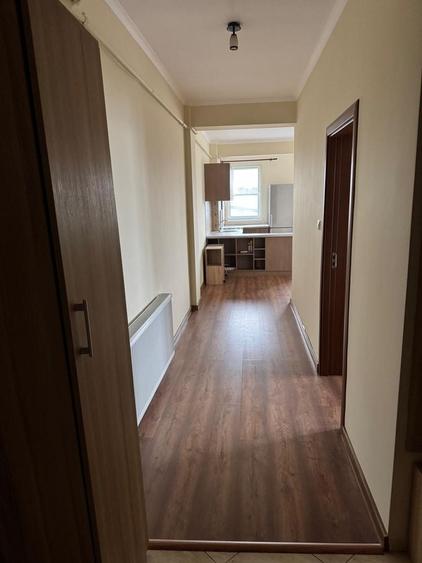 Apartament cu 2 camere decomandat în Calea Moldovei
