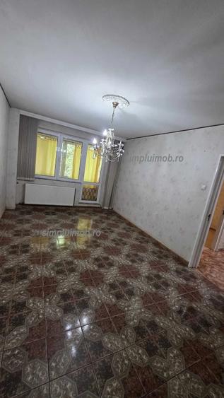 Apartament cu 2 camere decomandat în Titan