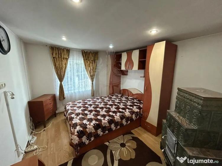 Casă cu 4 camere cu Teren 1236 Mp în Vâlcănești
