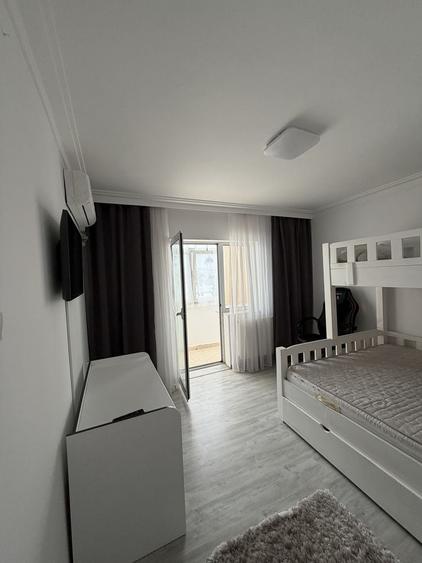 Apartament cu 3 camere decomandat în Popa Șapcă