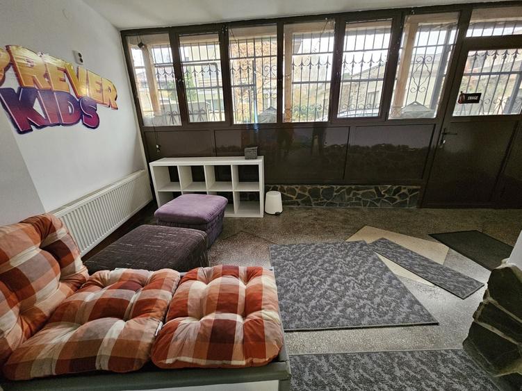 Spatiu de inchiriat 120 mp utili Campina central! - 19