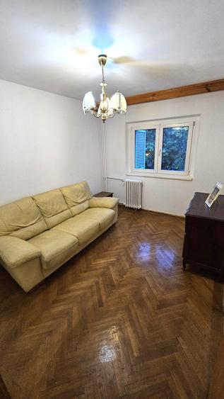 Apartament cu 3 camere decomandat, mobilat în Aviației