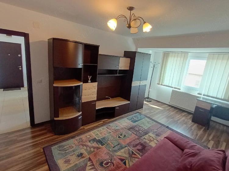 Garsonieră decomandată în Soarelui
