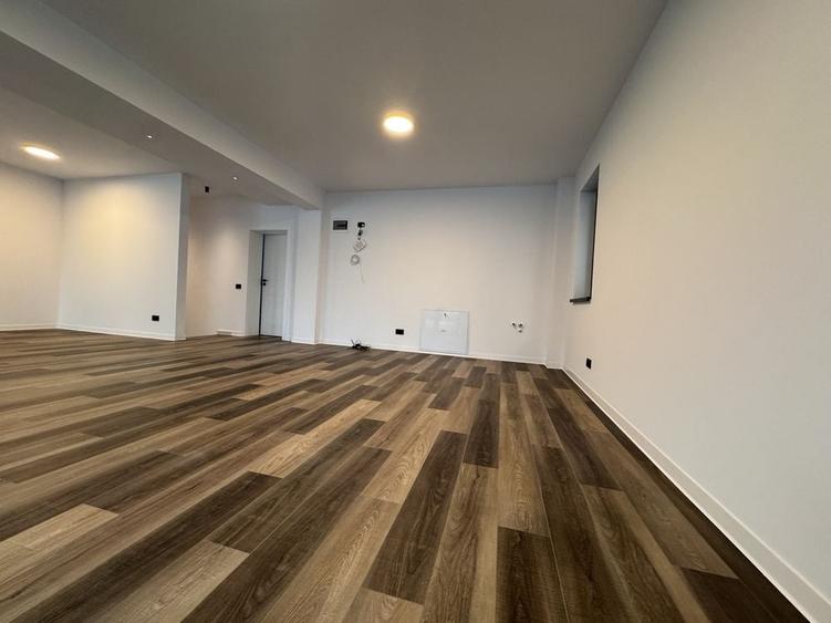 Spațiu comercial, de 130 mp, în Popoveni