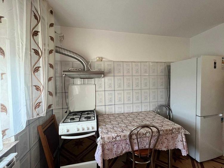 Apartament cu 2 camere semidecomandat în Exterior Vest