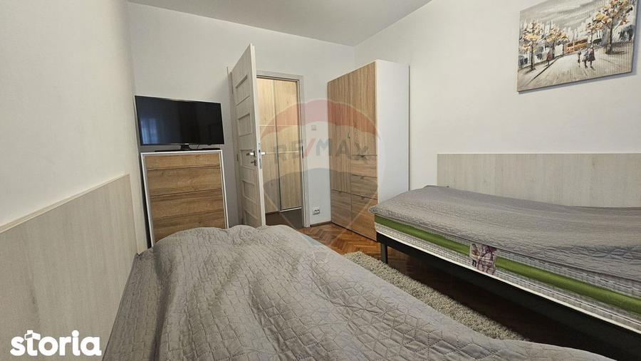 Apartament cu 3 camere decomandat, mobilat în Valea Cetății