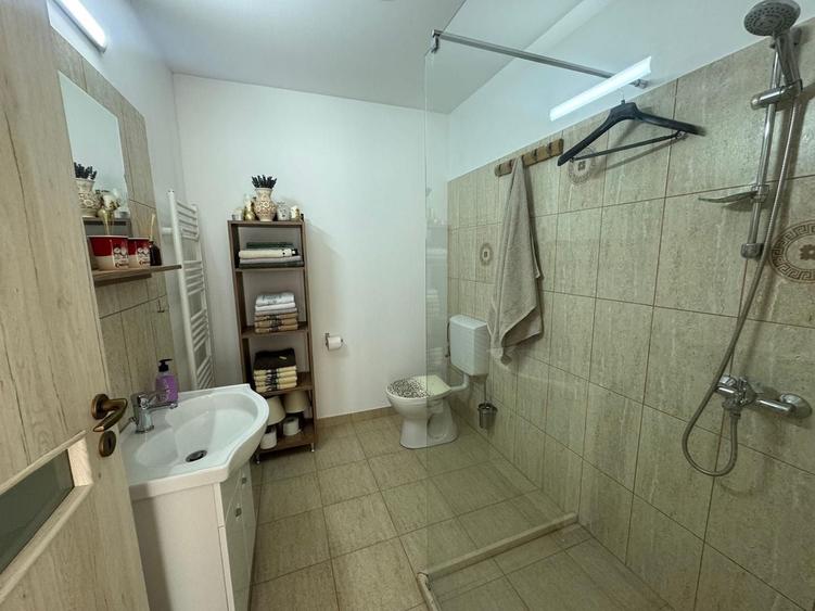Casă individuală cu 3 camere cu Canalizare în Fântânele