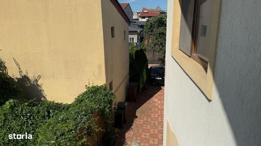 Casă cu 4 camere în Dămăroaia