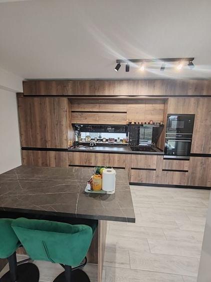 Casă individuală cu 6 camere cu Canalizare în Moara Vlăsiei