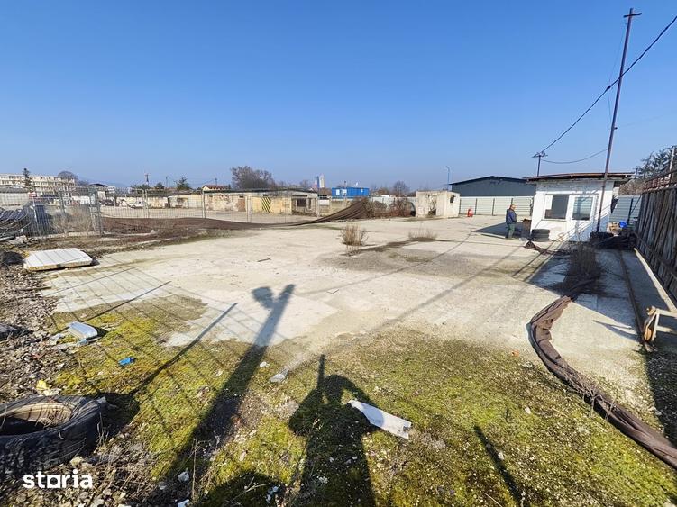 Spațiu comercial, de 2,000 mp, în Bartolomeu