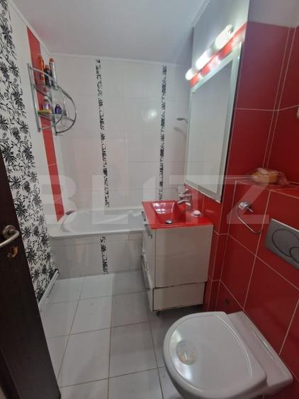 Apartament cu 3 camere decomandat, mobilat în Nord-Est