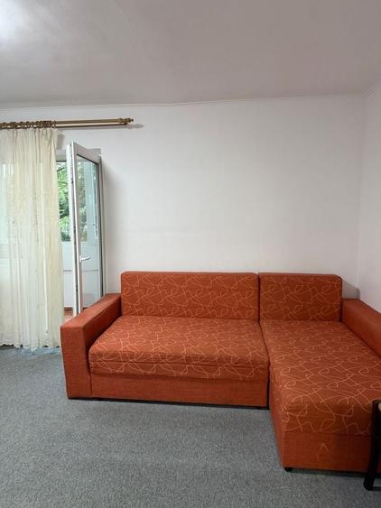Inchiriez apartament 2 camere - 1