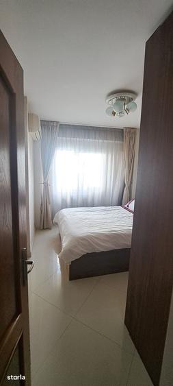 Apartament cu 3 camere decomandat în Tei