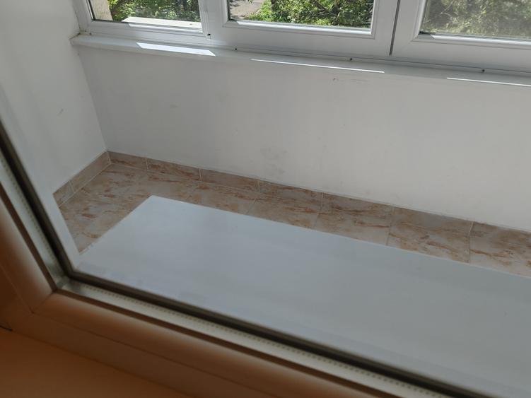 Apartament cu 3 camere semidecomandat, mobilat în Centrul Civic
