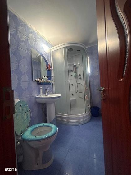 Apartament cu 3 camere decomandat în Exterior Vest