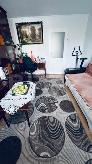 Apartament cu 2 camere semidecomandat, mobilat în Blaj