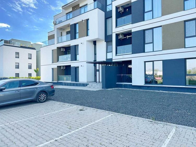 Apartament cu 2 camere semidecomandat în Dumbrăvița