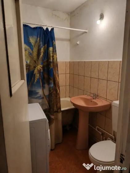 Garsonieră semidecomandată în Brazda lui Novac