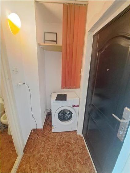 Garsonieră nedecomandată, mobilată în Buziașului