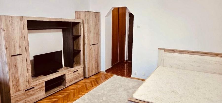 Garsonieră semidecomandată, mobilată în Costin Georgian