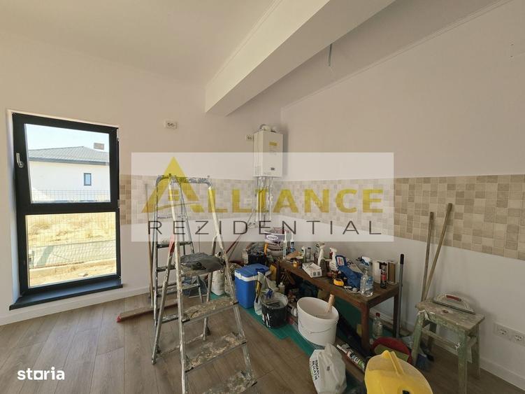 Casă cu 3 camere în Berceni