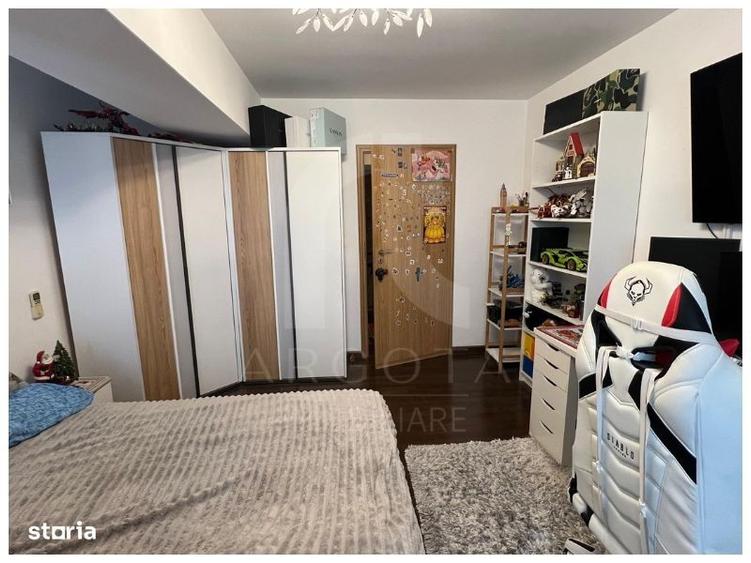 Apartament cu 4 camere în Marghiloman
