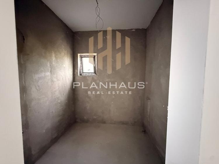 Apartament cu 3 camere decomandat în Griviței