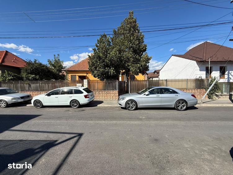 Casă cu 5 camere cu Teren 450 Mp în Reșița