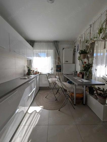 Apartament cu 2 camere semidecomandat în Florești