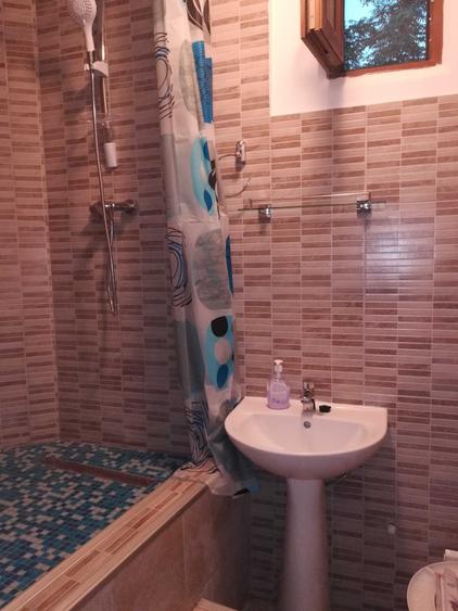 Apartament cu 2 camere semidecomandat în Rahova