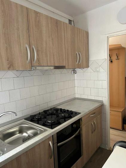Apartament cu 2 camere nedecomandat în Vasile Aaron