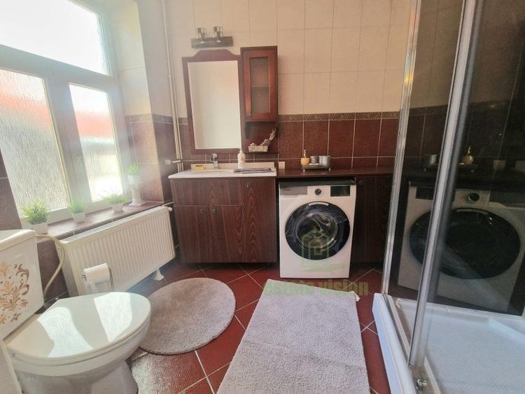 Apartament cu 5 camere semidecomandat, mobilat în Grădina Icoanei