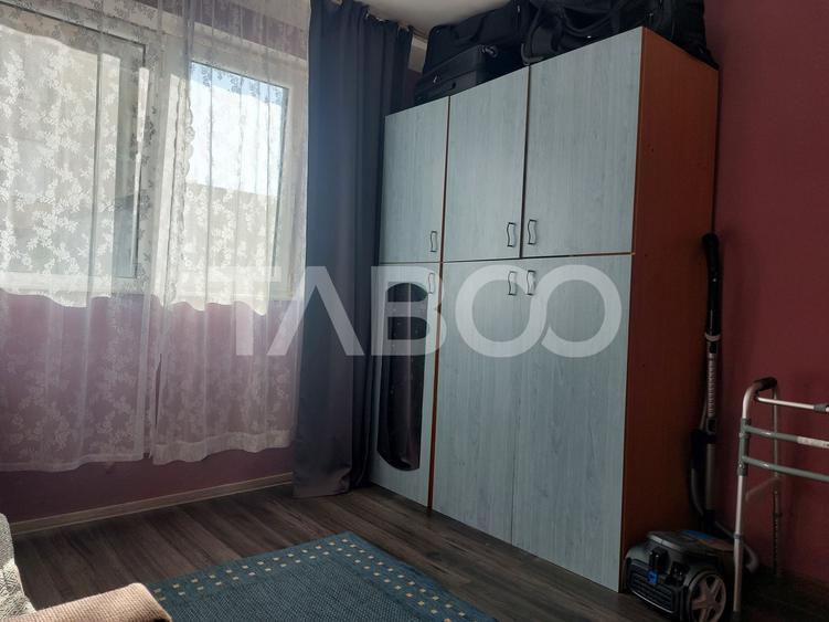 Apartament cu 3 camere decomandat, mobilat în Cisnădie