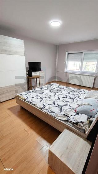 Apartament cu 3 camere decomandat în Decebal