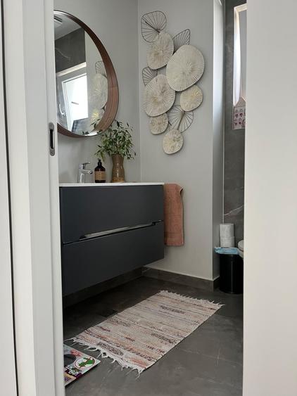 Apartament cu 2 camere semidecomandat, mobilat în Floreasca