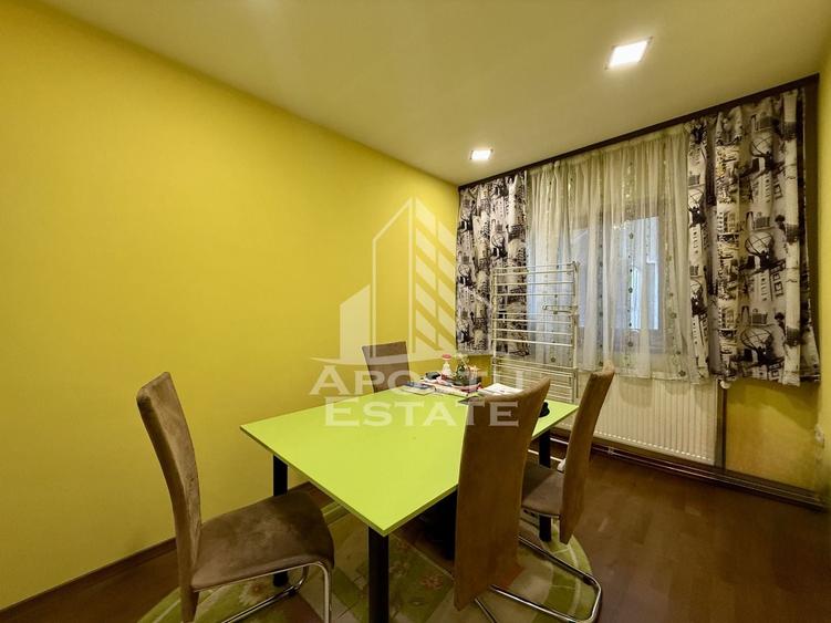 Apartament cu 3 camere decomandat, mobilat în Lunei