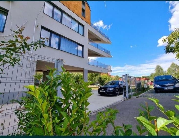 Apartament cu 2 camere semidecomandat, mobilat în Bucureștii Noi