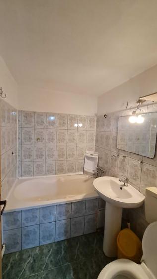 Apartament cu 2 camere decomandat în Mircea cel Bătrân