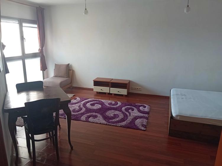 Garsonieră decomandată în Doamna Ghica