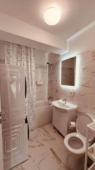 Apartament cu 2 camere decomandat în Berceni